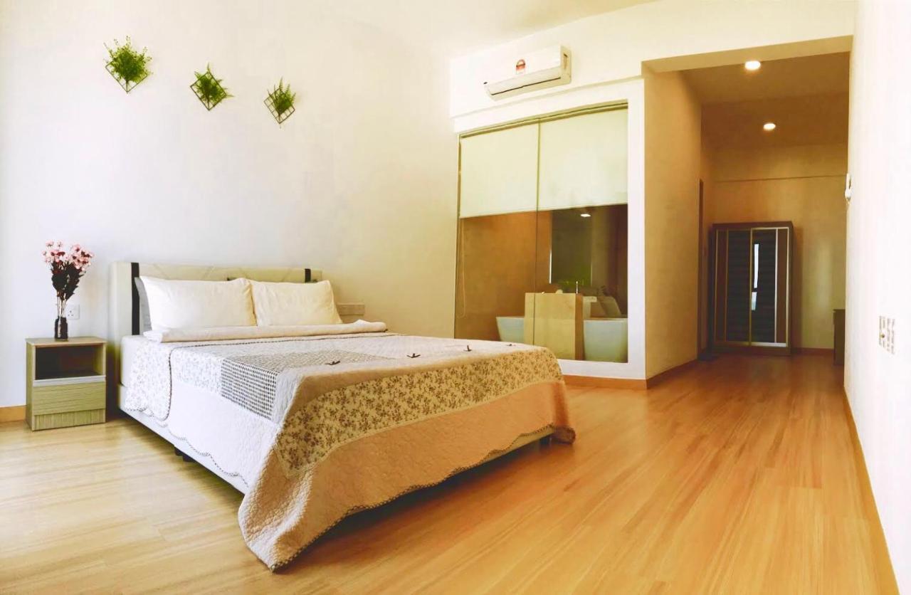 Luxury Seaview Family Suite By Little Cabin George Town Eksteriør billede